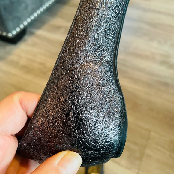 Stuart Weitzman size 6.5 mint condition flats - Picture 3 of 9